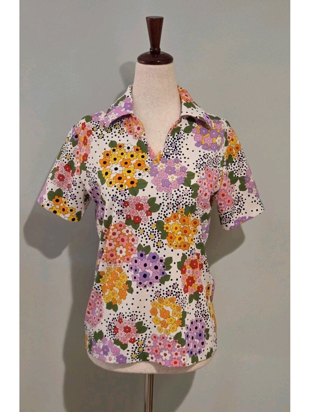 Norton's Point Medium Floral Collared Shirt Vintage 60s 70s